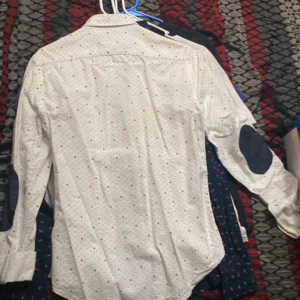 Button up - Picture 2 of 2